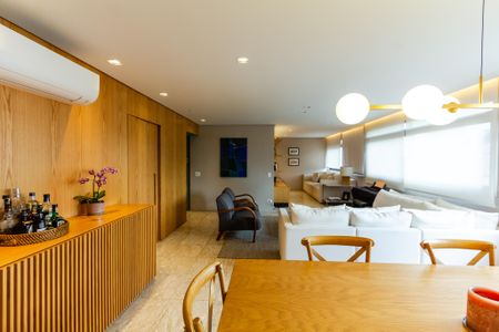 Sala de apartamento à venda com 3 quartos, 128m² em Itaim Bibi, São Paulo