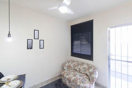Sala de apartamento para alugar com 1 quarto, 30m² em Campo Grande, Rio de Janeiro