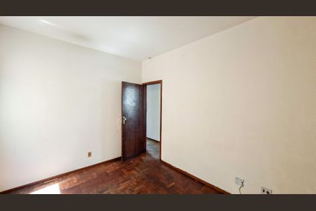 Sala de apartamento para alugar com 2 quartos, 70m² em Padre Eustáquio, Belo Horizonte
