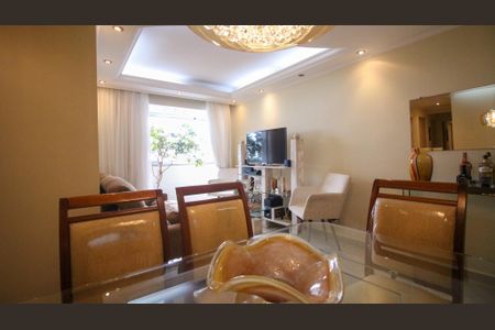 Apartamento à venda com 63m², 3 quartos e 1 vaga Apartamento à venda com 63m², 3 quartos e 1 vagaSala
