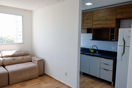 sala de apartamento para alugar com 2 quartos, 40m² em Jardim Boa Vista (zona Oeste), Osasco