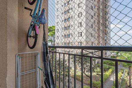 Varanda de apartamento à venda com 2 quartos, 54m² em Vila Liviero, São Paulo