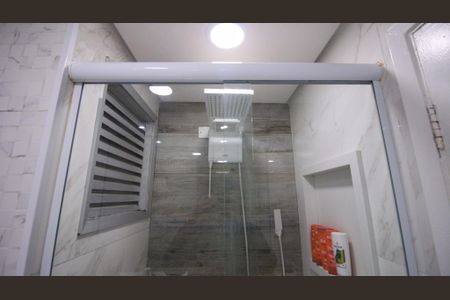 Apartamento à venda com 64m², 3 quartos e 1 vaga Apartamento à venda com 64m², 3 quartos e 1 vagaBanheiro