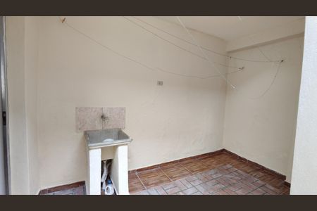 Área de Serviço de casa para alugar com 1 quarto, 55m² em Parque Sao Francisco, Ferraz de Vasconcelos
