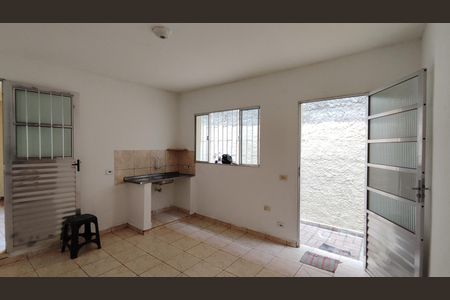 Cozinha de casa para alugar com 1 quarto, 55m² em Parque Sao Francisco, Ferraz de Vasconcelos