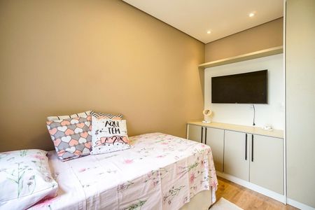 Apartamento à venda com 84m², 3 quartos e 2 vagas Apartamento à venda com 84m², 3 quartos e 2 vagasQuarto 02