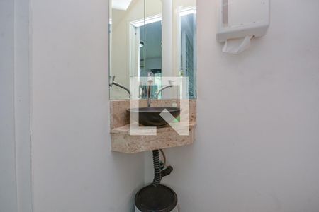 Casa à venda com 70m², 2 quartos e 2 vagas