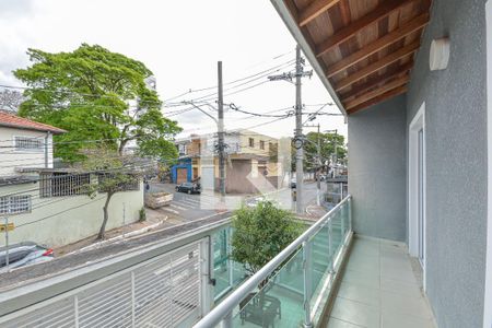 Casa à venda com 70m², 2 quartos e 2 vagas