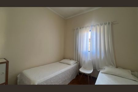 Casa à venda com 130m², 4 quartos e 4 vagas Casa à venda com 130m², 4 quartos e 4 vagasQuarto 2