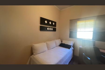Casa à venda com 130m², 4 quartos e 4 vagas Casa à venda com 130m², 4 quartos e 4 vagasQuarto 1
