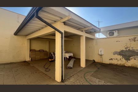 Casa à venda com 130m², 4 quartos e 4 vagas Casa à venda com 130m², 4 quartos e 4 vagasÁrea Externa