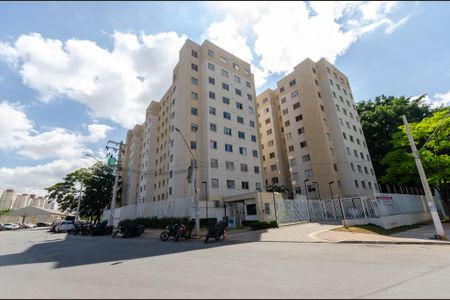 Apartamento à venda com 35m², 2 quartos e sem vaga Apartamento à venda com 35m², 2 quartos e sem vagaFachada