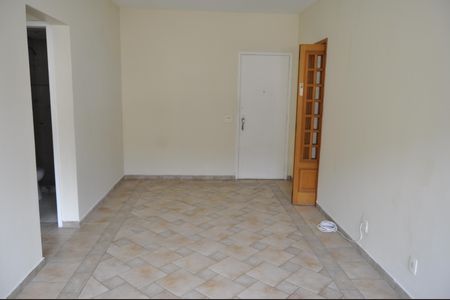 Apartamento à venda com 70m², 2 quartos e 1 vagaSala