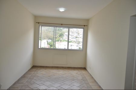 Apartamento à venda com 70m², 2 quartos e 1 vagaSala
