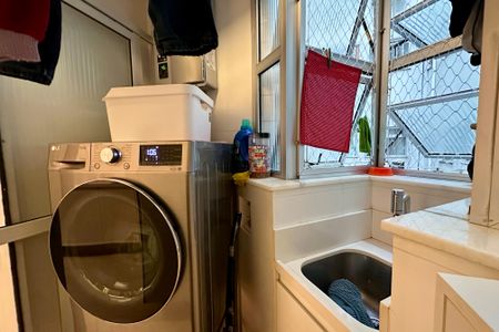 Apartamento à venda com 95m², 3 quartos e 1 vagaÁrea de Serviço