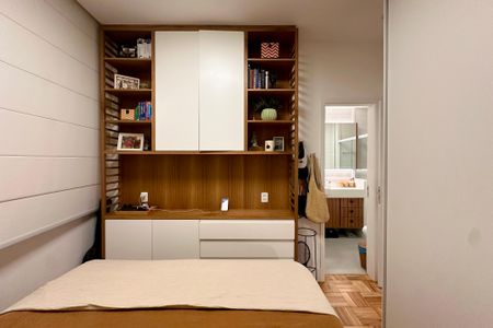 Apartamento à venda com 95m², 3 quartos e 1 vagaBanheiro da Suíte