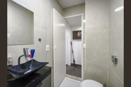 Apartamento à venda com 45m², 1 quarto e sem vaga Apartamento à venda com 45m², 1 quarto e sem vagaBanheiro