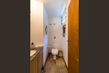 Casa à venda com 390m², 4 quartos e 3 vagasLavabo