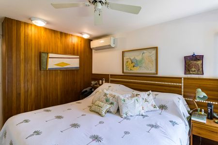 Casa à venda com 390m², 4 quartos e 3 vagasSuíte