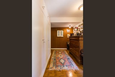 Casa à venda com 390m², 4 quartos e 3 vagasSala