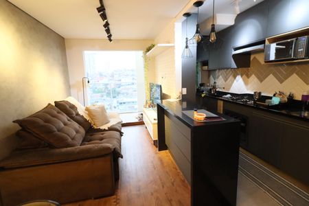Sala de apartamento para alugar com 2 quartos, 56m² em Km 18, Osasco