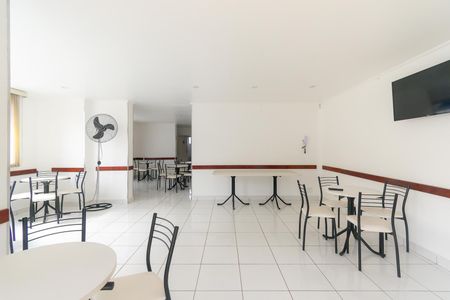 Apartamento à venda com 59m², 2 quartos e 1 vaga Apartamento à venda com 59m², 2 quartos e 1 vagaÁrea comum - Salão de festas