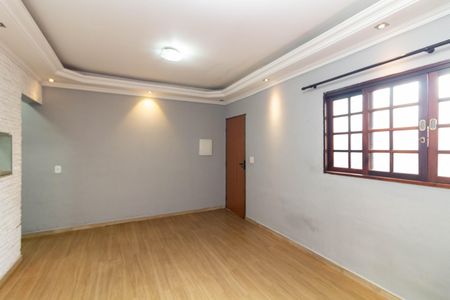 Sala de casa para alugar com 3 quartos, 200m² em Itaquera, São Paulo