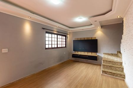 Sala de casa para alugar com 3 quartos, 200m² em Itaquera, São Paulo