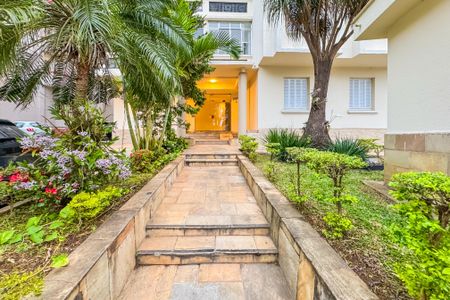 Apartamento à venda com 109m², 2 quartos e 1 vaga Apartamento à venda com 109m², 2 quartos e 1 vagaEntrada