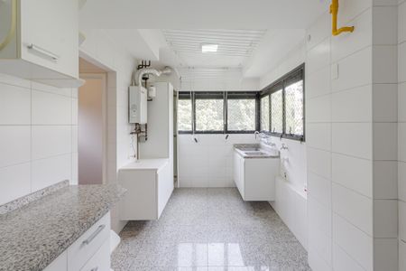 Apartamento para alugar com 500m², 5 quartos e 4 vagas Apartamento para alugar com 500m², 5 quartos e 4 vagasÁrea de Serviço