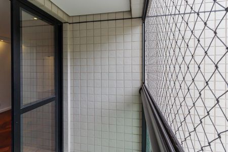 Apartamento para alugar com 500m², 5 quartos e 4 vagas Apartamento para alugar com 500m², 5 quartos e 4 vagasSacada da Suíte 3