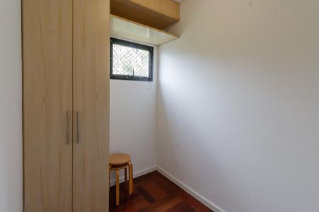 Apartamento para alugar com 500m², 5 quartos e 4 vagas Apartamento para alugar com 500m², 5 quartos e 4 vagasQuarto de Serviço