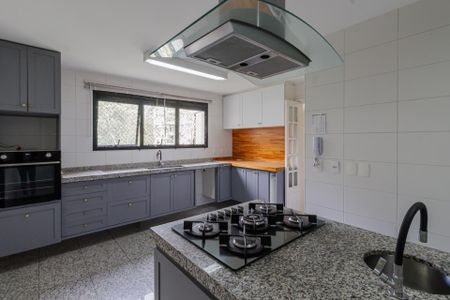 Apartamento para alugar com 500m², 5 quartos e 4 vagas Apartamento para alugar com 500m², 5 quartos e 4 vagasCozinha