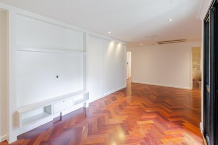 Apartamento para alugar com 500m², 5 quartos e 4 vagas Apartamento para alugar com 500m², 5 quartos e 4 vagasSuíte 3