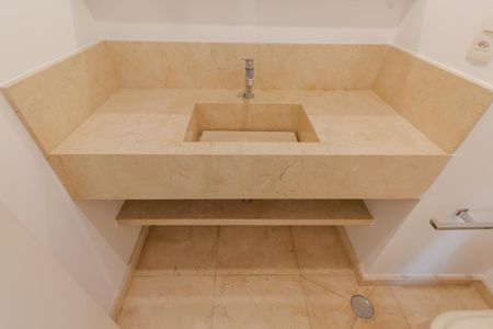 Apartamento para alugar com 500m², 5 quartos e 4 vagas Apartamento para alugar com 500m², 5 quartos e 4 vagasLavabo