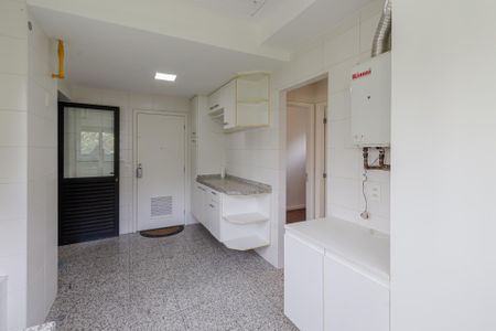 Apartamento para alugar com 500m², 5 quartos e 4 vagas Apartamento para alugar com 500m², 5 quartos e 4 vagasÁrea de Serviço