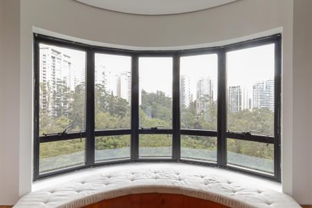 Apartamento para alugar com 500m², 5 quartos e 4 vagas Apartamento para alugar com 500m², 5 quartos e 4 vagasSala de TV