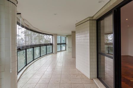 Apartamento para alugar com 500m², 5 quartos e 4 vagas Apartamento para alugar com 500m², 5 quartos e 4 vagasSacada