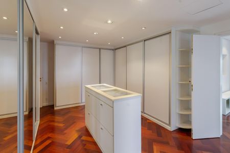 Apartamento para alugar com 500m², 5 quartos e 4 vagas Apartamento para alugar com 500m², 5 quartos e 4 vagasSuíte 1