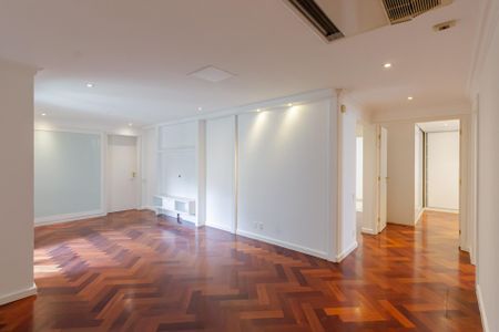 Apartamento para alugar com 500m², 5 quartos e 4 vagas Apartamento para alugar com 500m², 5 quartos e 4 vagasSuíte 3