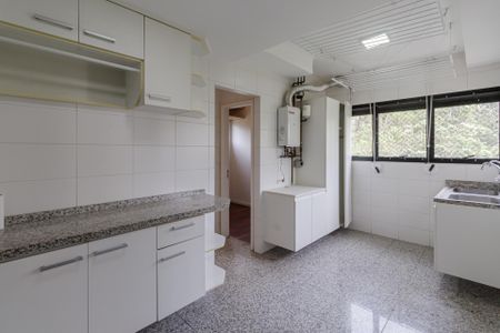 Apartamento para alugar com 500m², 5 quartos e 4 vagas Apartamento para alugar com 500m², 5 quartos e 4 vagasÁrea de Serviço