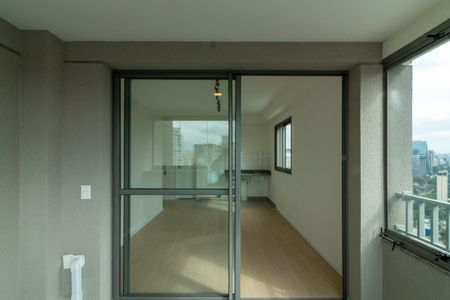 Varanda de kitnet/studio à venda com 1 quarto, 32m² em Vila Olímpia, São Paulo