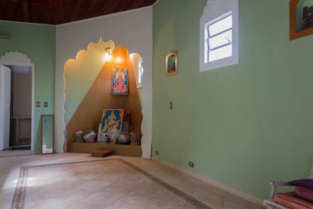 Casa à venda com 240m², 3 quartos e 5 vagasEspaço Salão