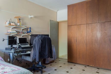 Casa à venda com 240m², 3 quartos e 5 vagasSuíte 1