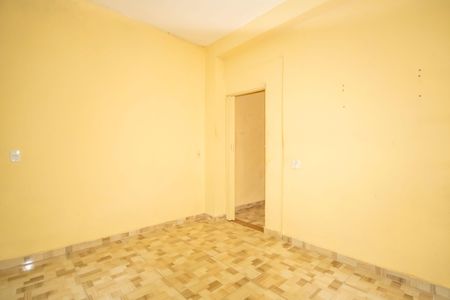 Quarto de casa para alugar com 1 quarto, 70m² em Metalúrgicos, Osasco