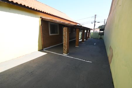 Casa à venda com 220m², 3 quartos e 4 vagasGaragem