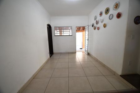 Casa à venda com 220m², 3 quartos e 4 vagasSala 2