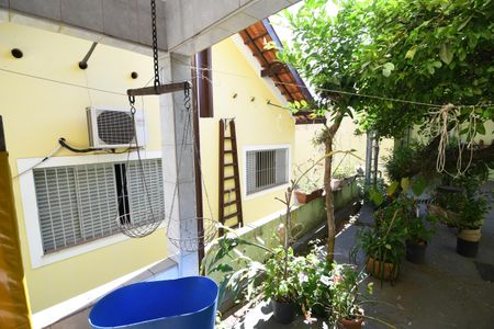 Casa à venda com 220m², 3 quartos e 4 vagasÁrea de Serviço