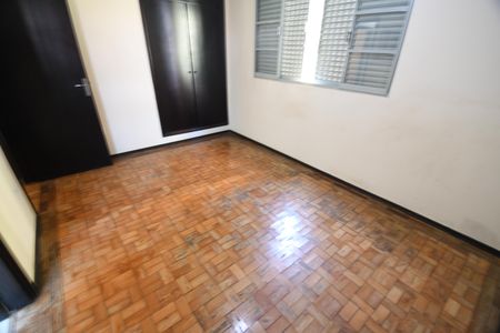 Casa à venda com 220m², 3 quartos e 4 vagasQuarto 3 - Suíte
