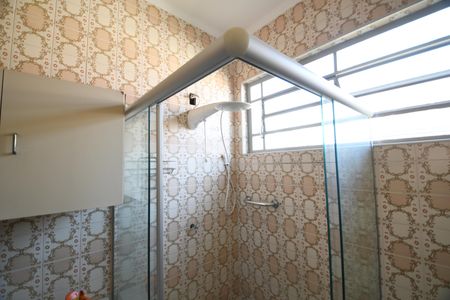 Casa à venda com 220m², 3 quartos e 4 vagasBanheiro 